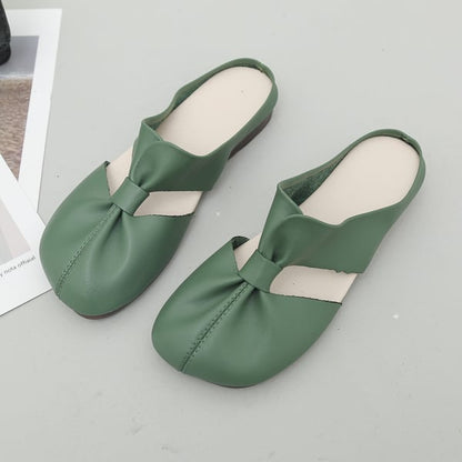 🎊2024 hete verkoop👣 Zachte leren sandalen met hol ontwerp en platte muiltjes